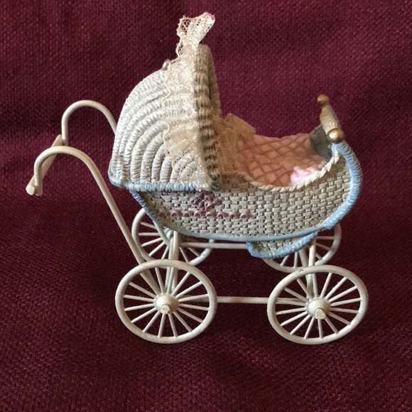 Vintage Ornament Collection Louis Nichole Victorian Baby Buggy - Picture 3 of 6